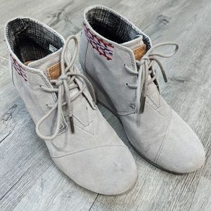 Toms Grey suede wedge booties size 7
